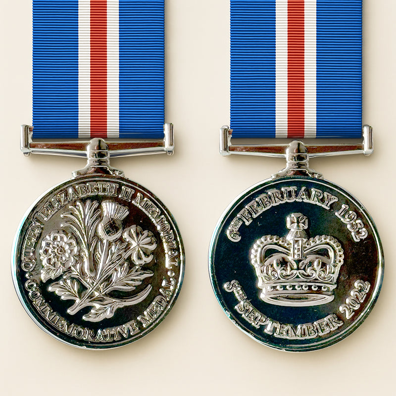 Queen Elizabeth II Memorial Medal Presentation Set