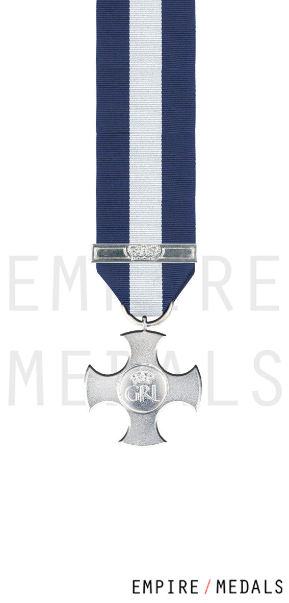 Distinguished-Service-Cross-GVR-Miniature-Medal